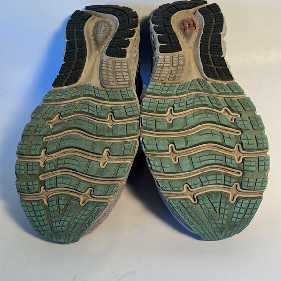 Brooks Glycerin 17 Womens size 8 Grey on Grey with Turquoise - Picture 5 of 5
